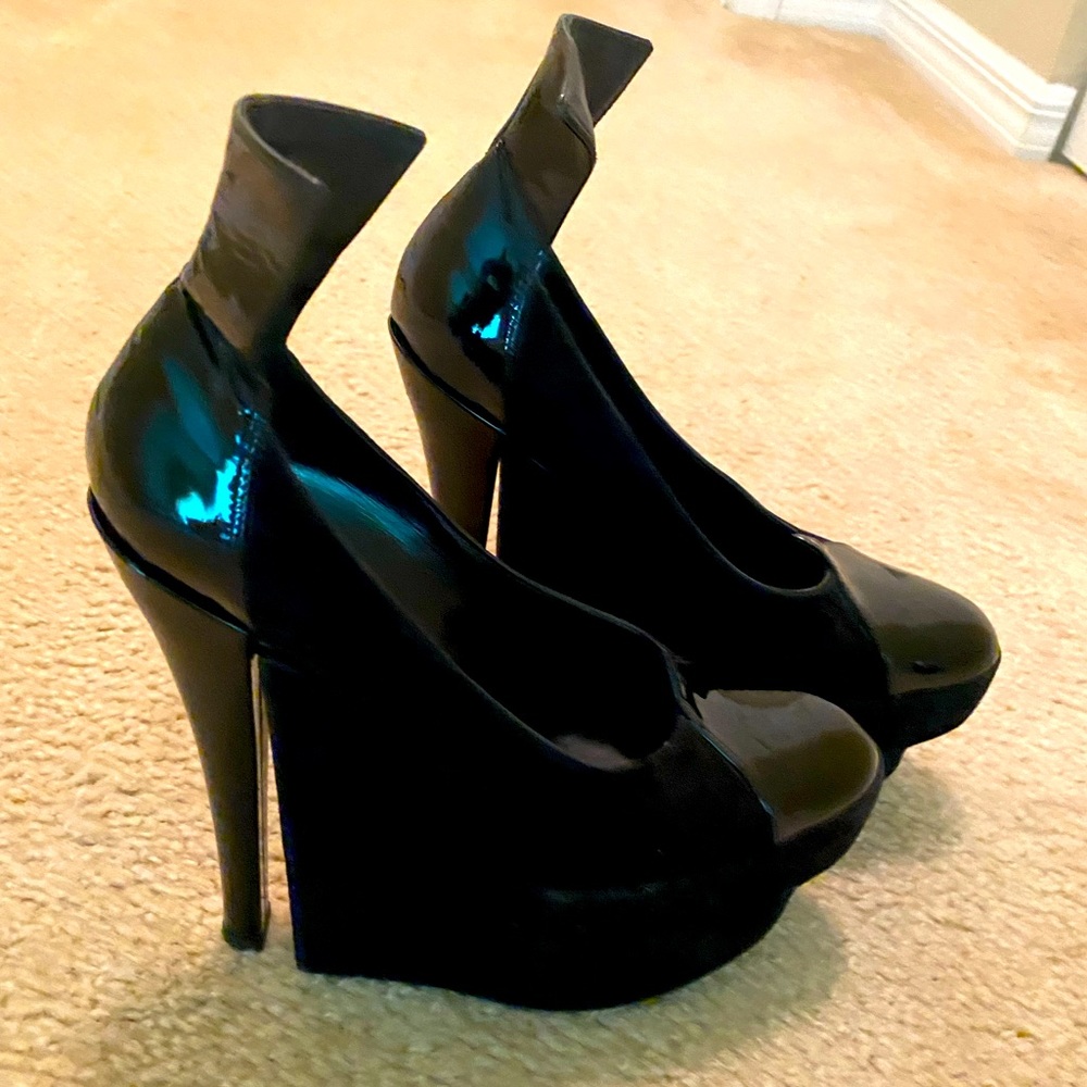My lovely shoes ❤️❤️❤️ Gorgeous heels Louis Vuitton.